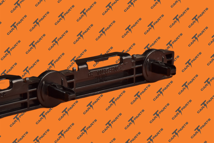 Molding Sill (Rocker) Bracket Rh Front | Tesla Part 1003693-00-C