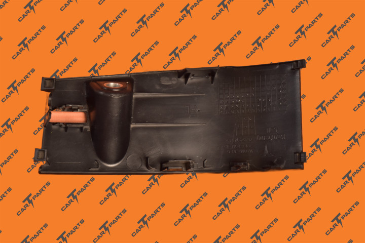 M3, Dr, Bolt Cover, Fr Lh | Запчасть Tesla 1090006-00-D