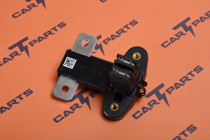 Hvcon,Carrier,90Deg,Du,Sx,P2 | Запчасть Tesla 1567102-10-A