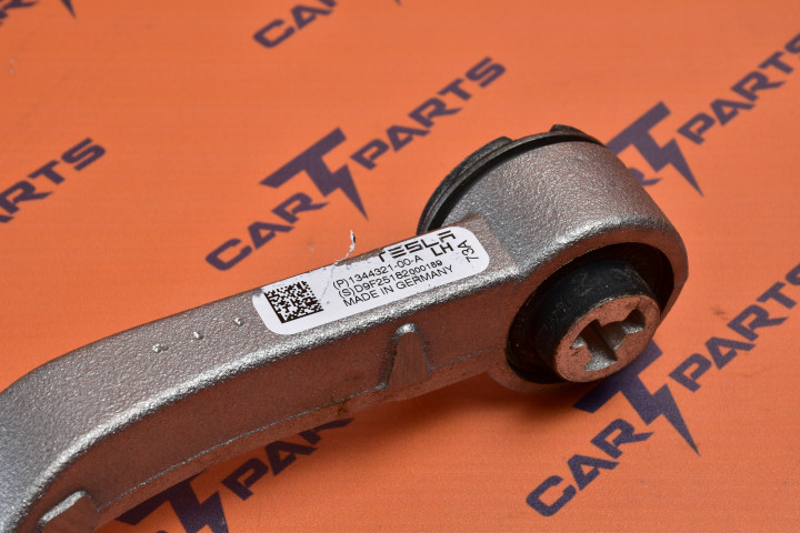 Front Upper Control Arm Assembly- Left Hand | Запчасть Tesla 1344321-00-A