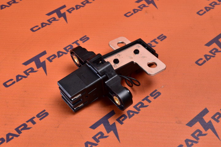 1567102-20-C 1567102-20-B Tesla Model X Hvcon,Carrier,0DEG,Du - HV Battery Electrical Components, Front Bay