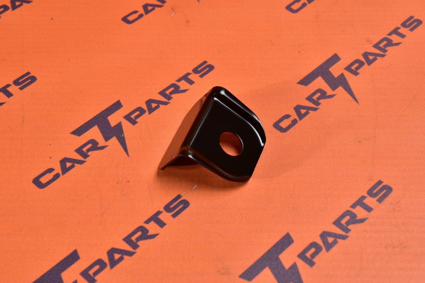 1011804-S0-B Tesla Model S Brkt Fr Fender Rr Upr - Body Panels