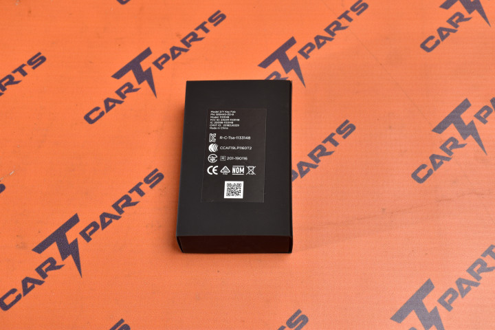 KEY FOB MODEL 3/Y WITH BOX