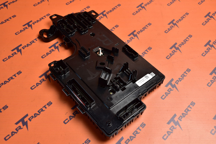 1100340-32-I Tesla Model 3 Asy, M3, Low Voltage Controller, Right - Электронные блоки управления (ECU), Блок управления кузовом