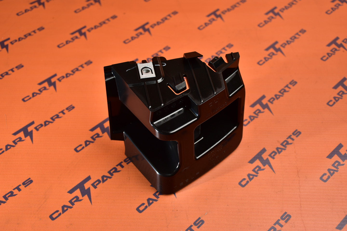 TAIL LAMP BRKT ASSY RH