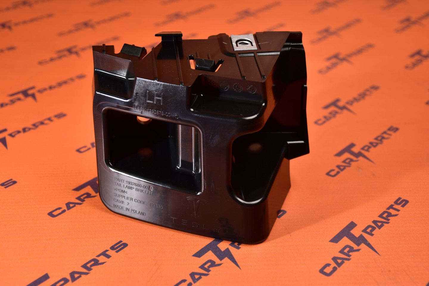 TAIL LAMP BRACKET ASSEMBLY LEFT HAND